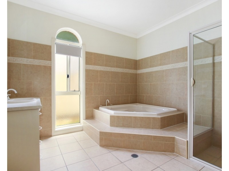 57 Avondale Drive, Wodonga VIC 3690