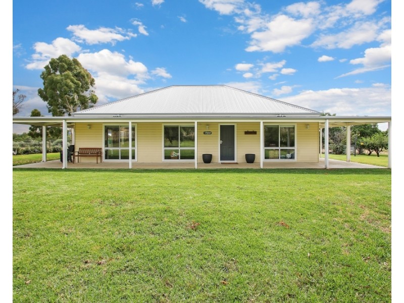 605 Kiewa Bonegilla Road, Tangambalanga VIC 3691