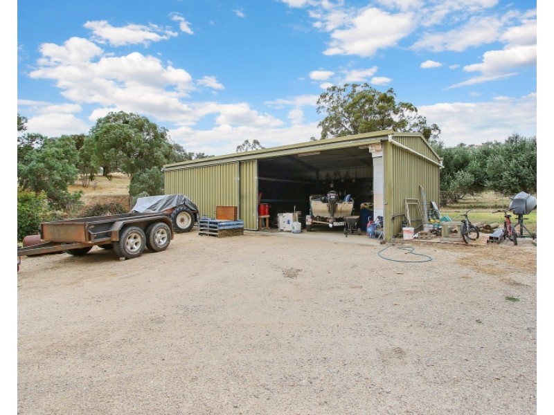 605 Kiewa Bonegilla Road, Tangambalanga VIC 3691