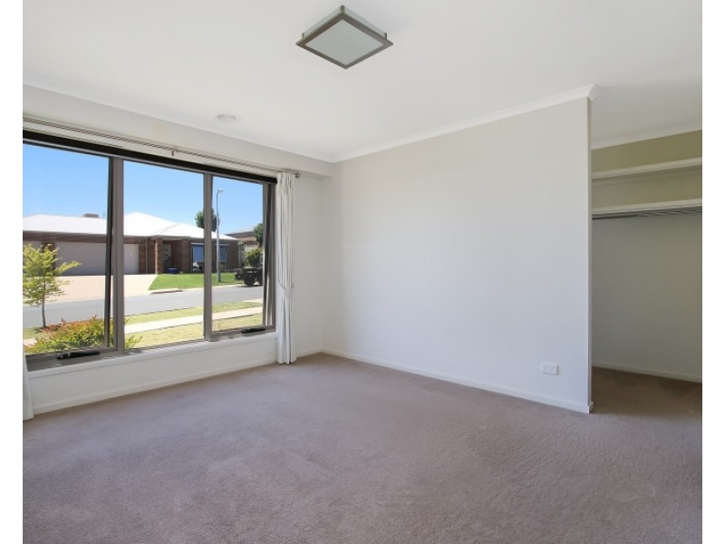 5 COVERDALE DRIVE, Wodonga VIC 3690