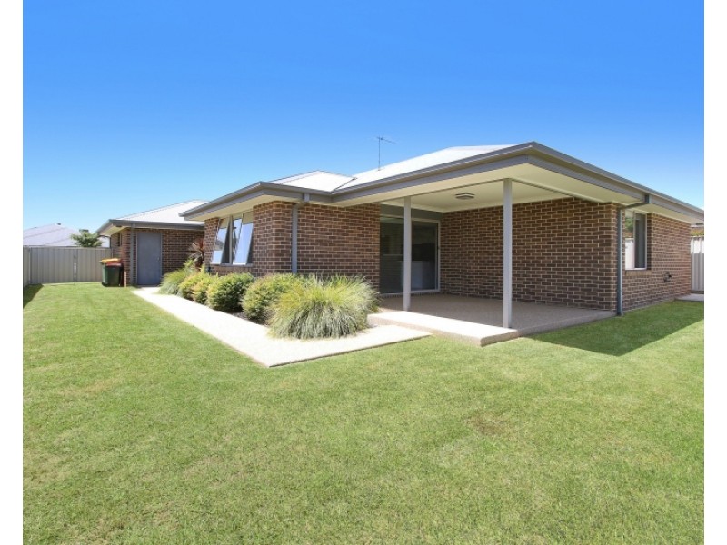 5 COVERDALE DRIVE, Wodonga VIC 3690