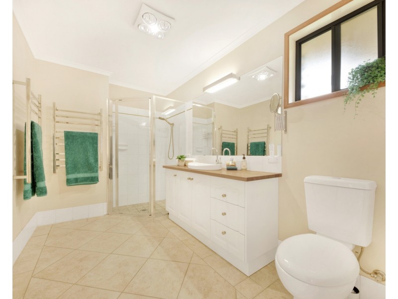 27-29 Russell Street, Howlong NSW 2643