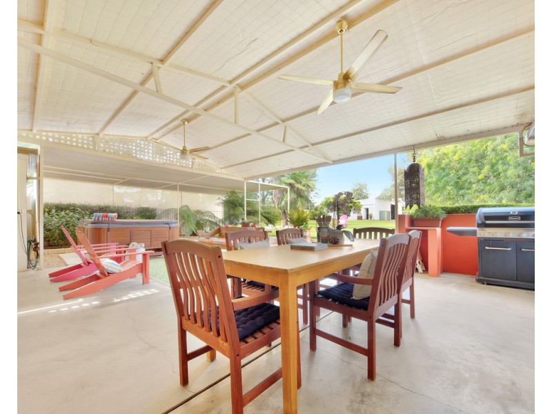 27-29 Russell Street, Howlong NSW 2643