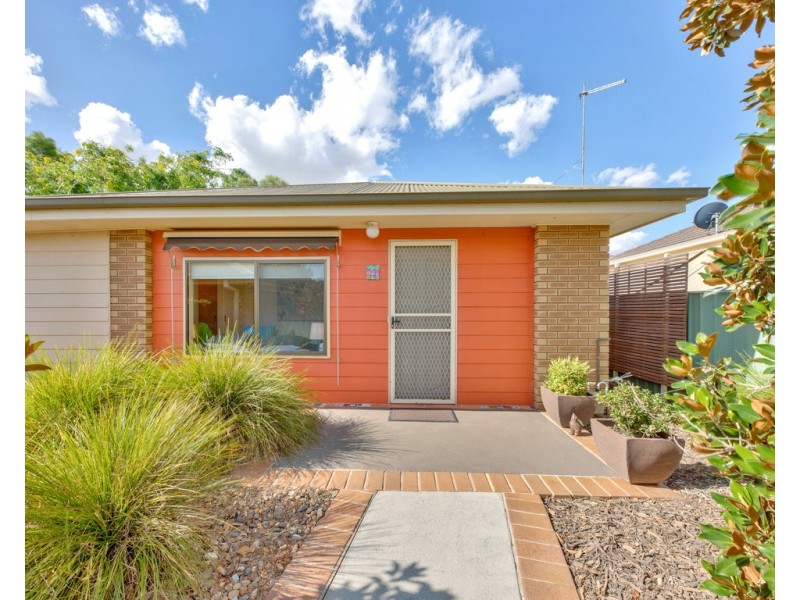 27-29 Russell Street, Howlong NSW 2643
