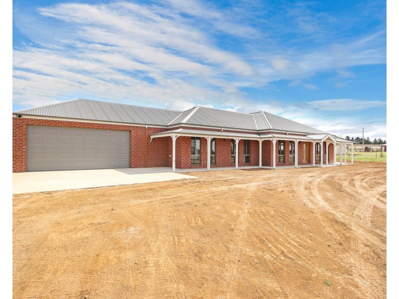 8 Clydesdale Road, Rutherglen VIC 3685