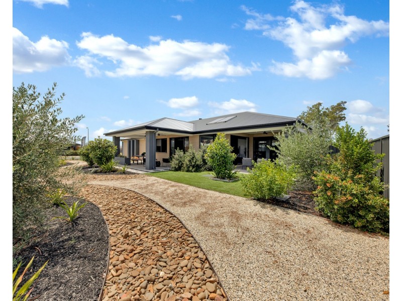 16 Woodbridge Street, Killara VIC 3691