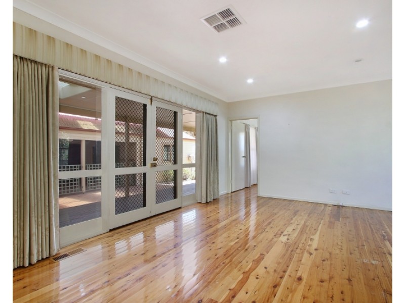 16 Thomas Mitchell Drive, Wodonga VIC 3690