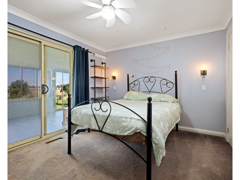 276 Kiley Road, Table Top NSW 2640