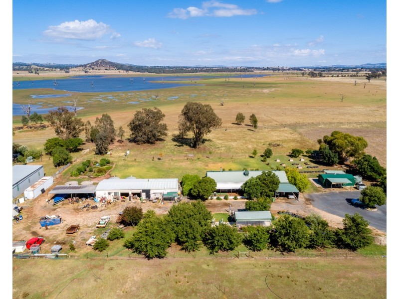276 Kiley Road, Table Top NSW 2640