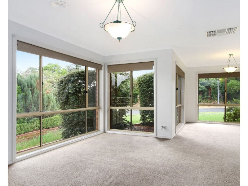 7 Falcon Circuit, Wodonga VIC 3690