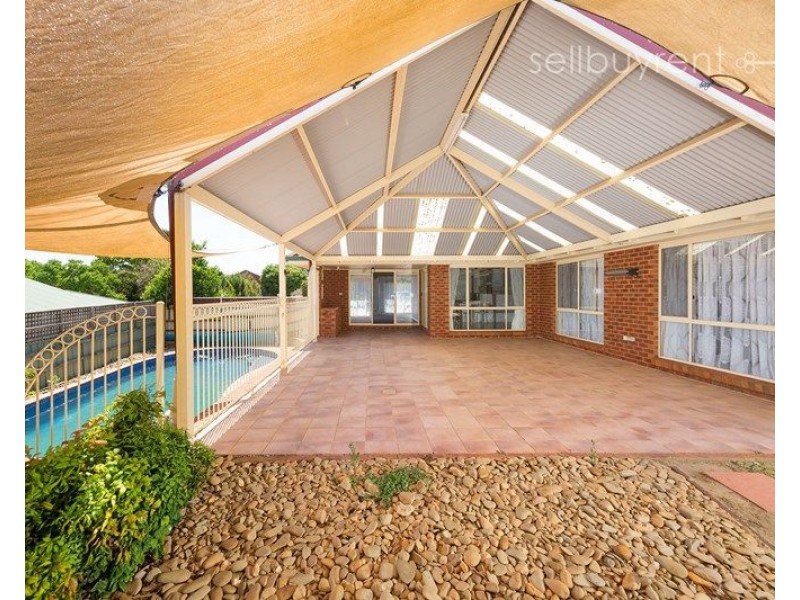 7 Falcon Circuit, Wodonga VIC 3690
