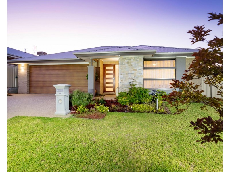 6 GURNEY CRESCENT, Wodonga VIC 3690