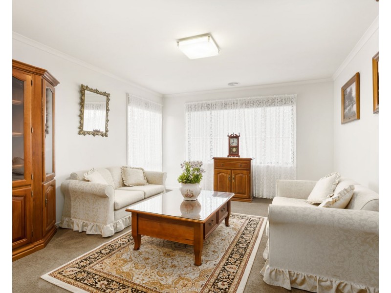 6 GURNEY CRESCENT, Wodonga VIC 3690