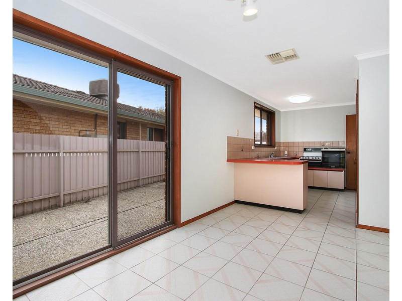 24 Villawood Court, Lavington NSW 2641