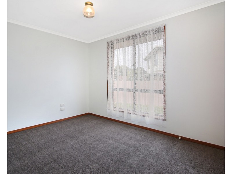 24 Villawood Court, Lavington NSW 2641