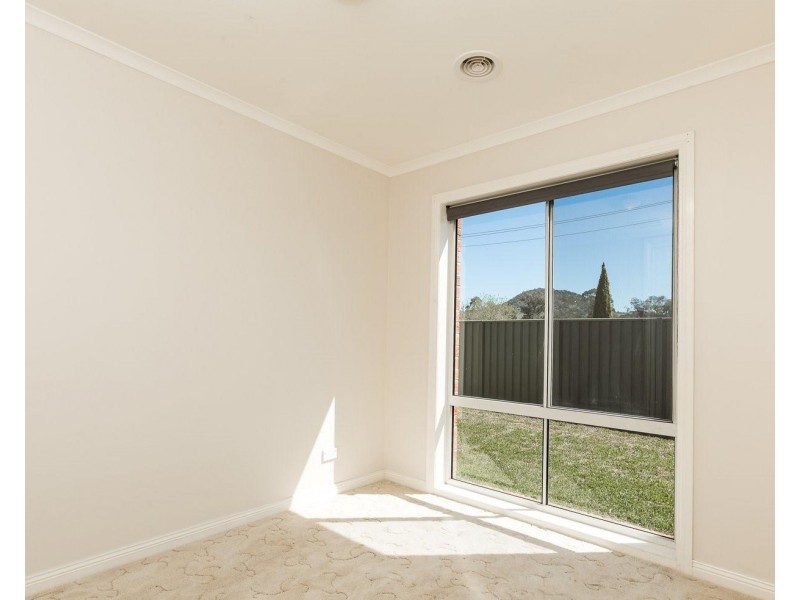 26 Ware Avenue, West Wodonga VIC 3690