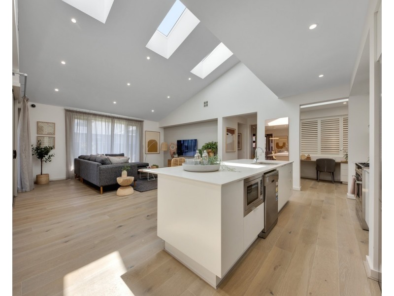 18 Woodbridge Street, Killara VIC 3691