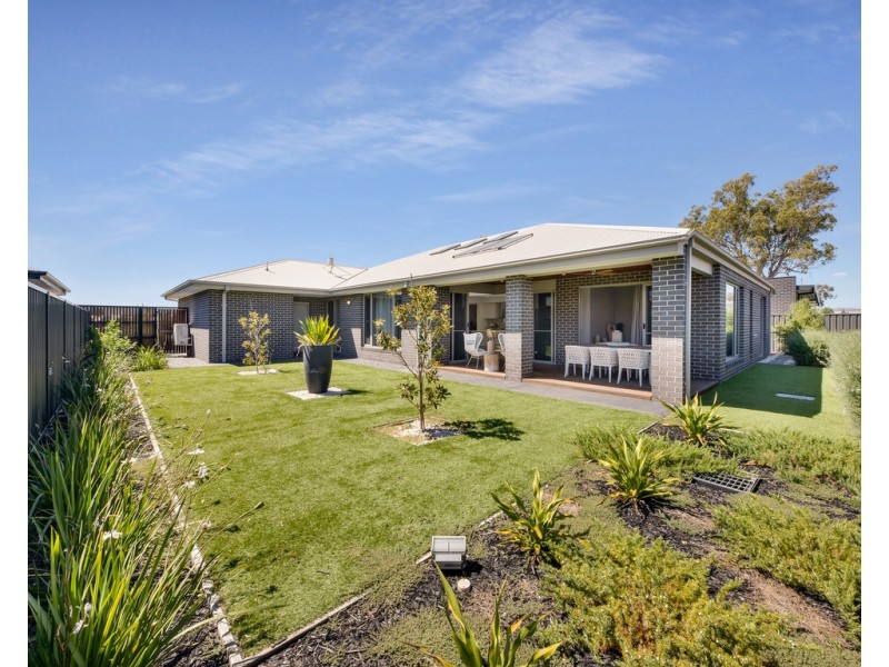 18 Woodbridge Street, Killara VIC 3691