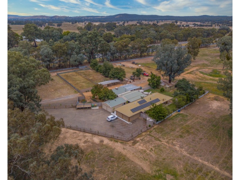 29 Thompsons Lane, Barnawartha VIC 3688