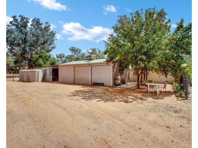 29 Thompsons Lane, Barnawartha VIC 3688