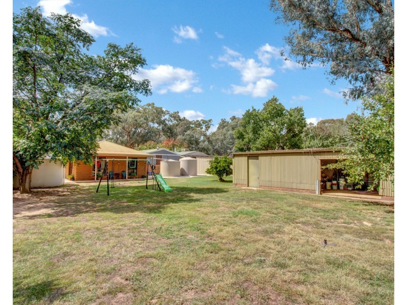 29 Thompsons Lane, Barnawartha VIC 3688