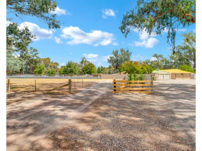 29 Thompsons Lane, Barnawartha VIC 3688