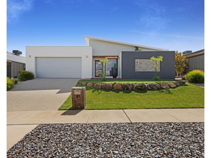 61 Riverboat Drive, Thurgoona NSW 2640