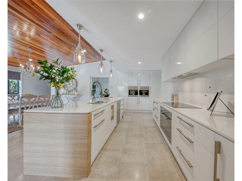 61 Riverboat Drive, Thurgoona NSW 2640