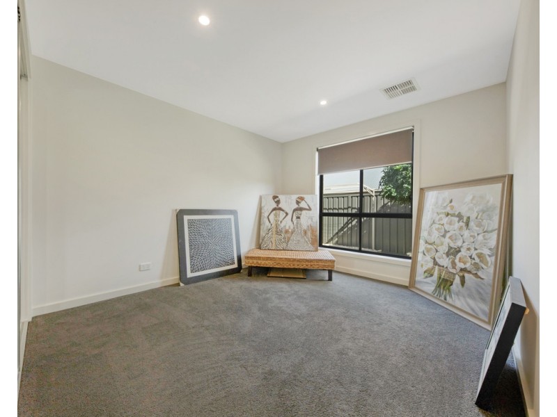 61 Riverboat Drive, Thurgoona NSW 2640