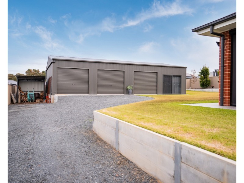 12 Leicester Street, Springdale Heights NSW 2641