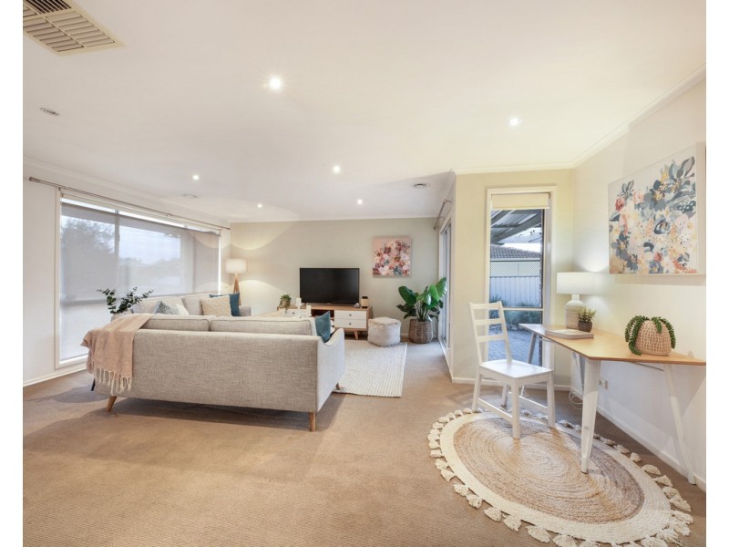 57 Mayfair Drive, Wodonga VIC 3690