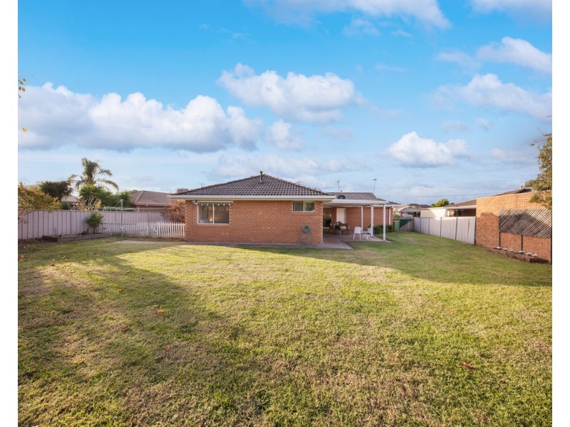 57 Mayfair Drive, Wodonga VIC 3690