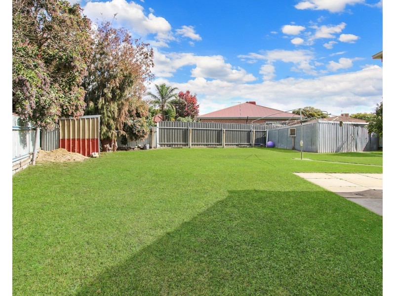 537 Webb Street, Lavington NSW 2641