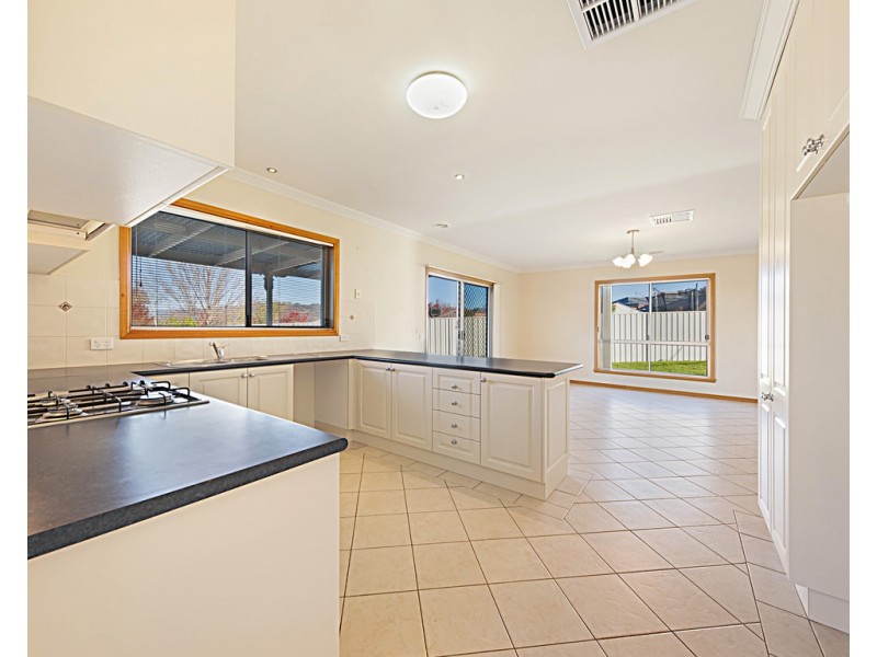5 Medinah Court, Wodonga VIC 3690