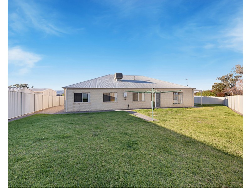 5 Medinah Court, Wodonga VIC 3690