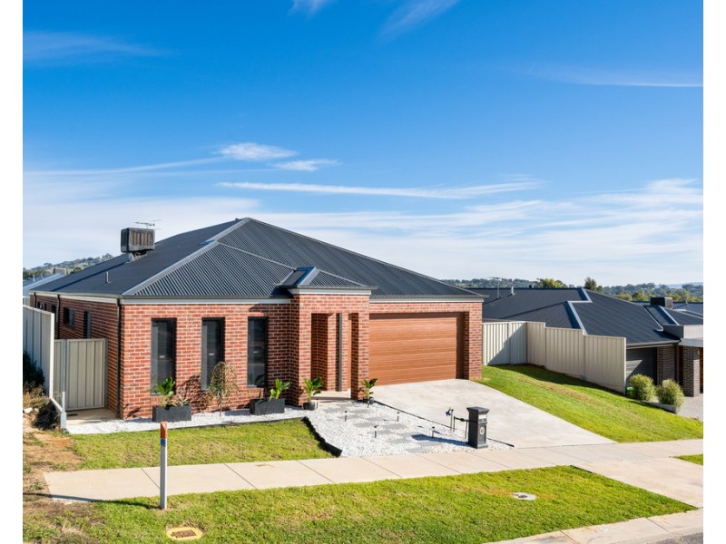 8 Willett Drive, Wodonga VIC 3690