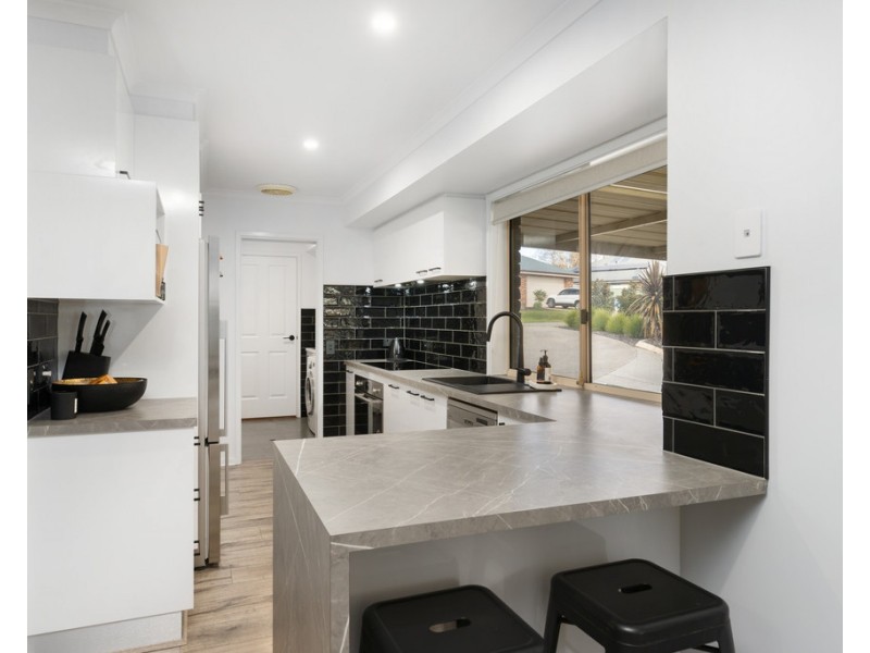 19 Hartigan Street, Thurgoona NSW 2640