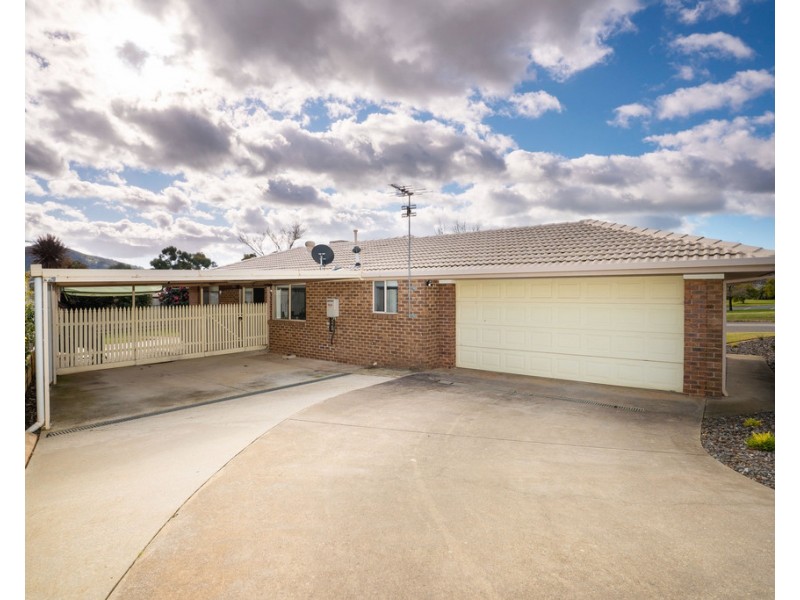 19 Hartigan Street, Thurgoona NSW 2640