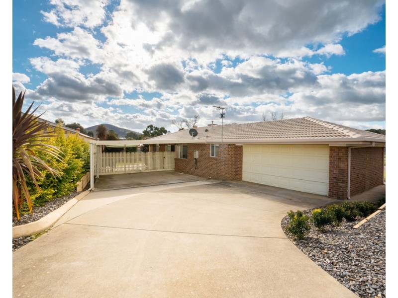 19 Hartigan Street, Thurgoona NSW 2640
