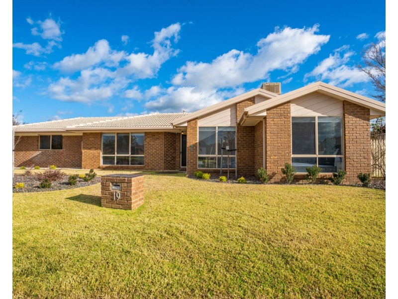 19 Hartigan Street, Thurgoona NSW 2640