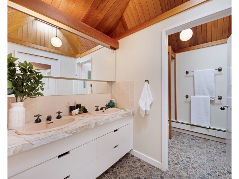 244 Castle Creek Road, Wodonga VIC 3690