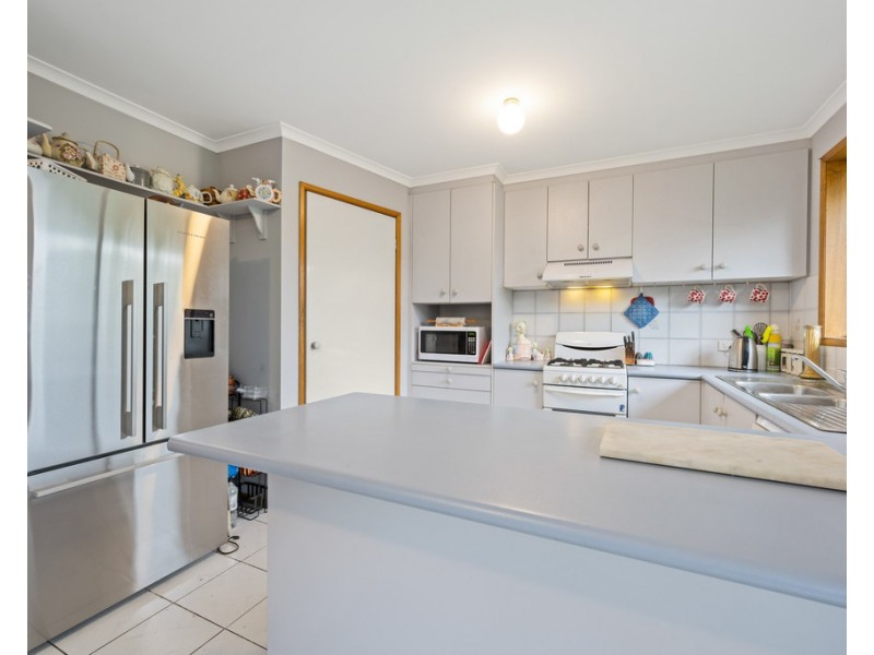 90 Mayfair Drive, Wodonga VIC 3690