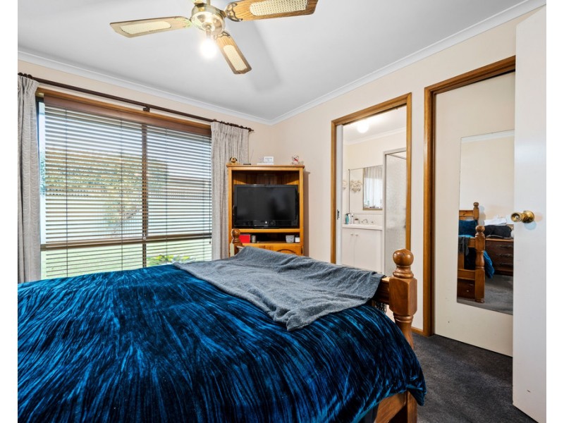 90 Mayfair Drive, Wodonga VIC 3690