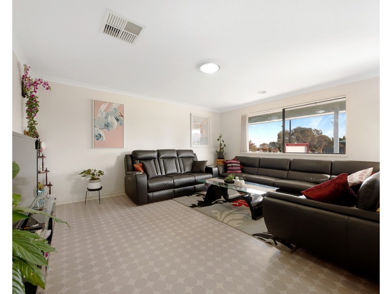 2 Silky Oak Avenue, Wodonga VIC 3690