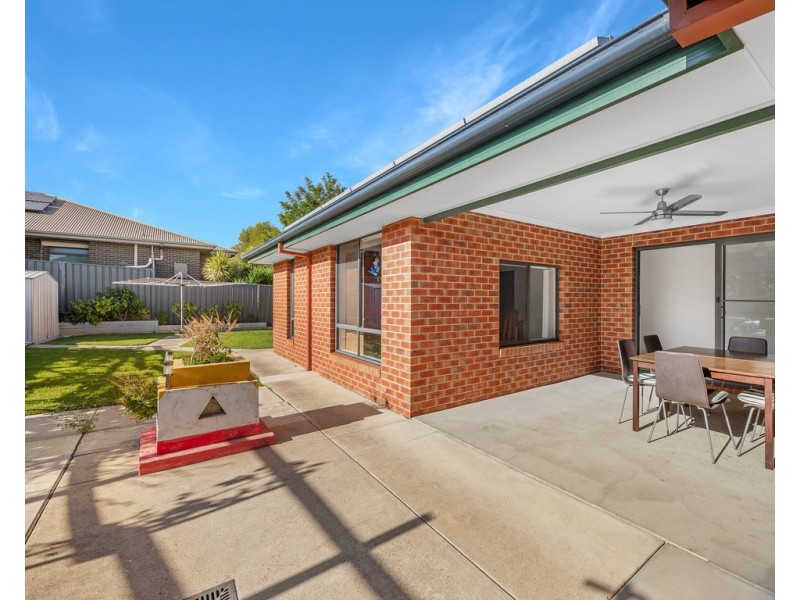 2 Silky Oak Avenue, Wodonga VIC 3690