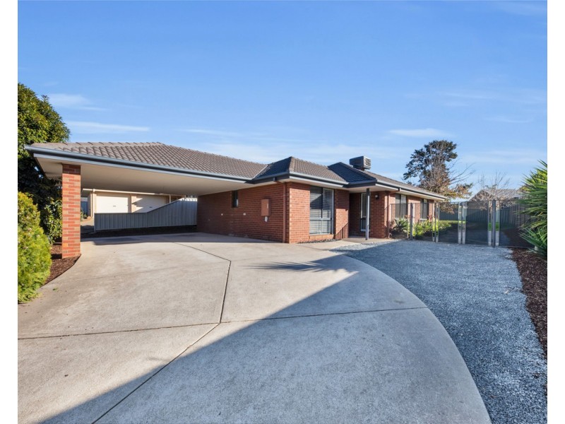 13 Pickering Place, Wodonga VIC 3690
