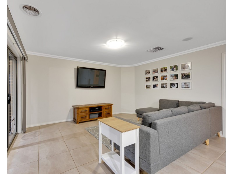 7 Thornbill Street, Thurgoona NSW 2640