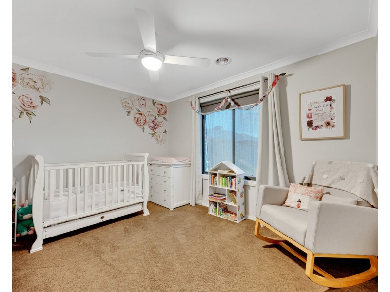 7 Thornbill Street, Thurgoona NSW 2640