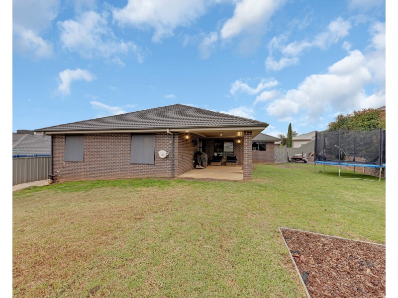 7 Thornbill Street, Thurgoona NSW 2640