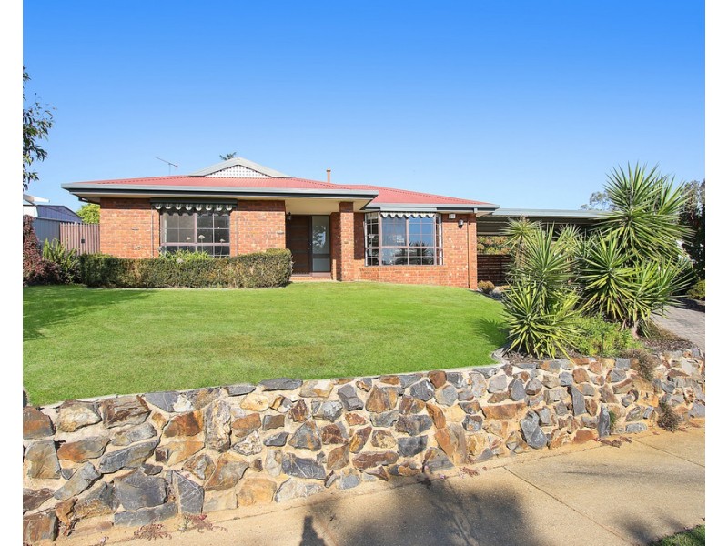 1 Heron Court, West Wodonga VIC 3690